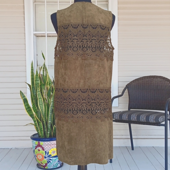 Colleen Lopez olive faux suede boho lace sleeveless duster - Picture 4 of 8
